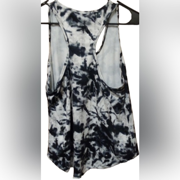 Racer back tank - Picture 2 of 2